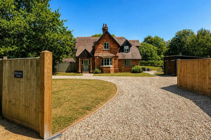 1.5 acres of House with Land for sale in Balcombe