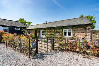 Land for sale in Edlesborough