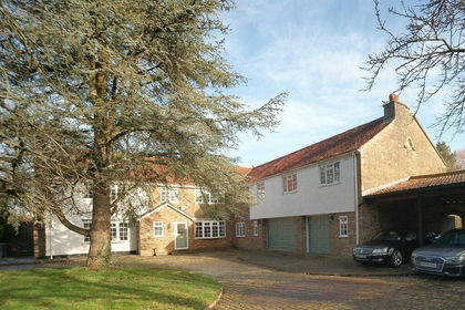 1 acres of House with Land for sale in Iron Acton