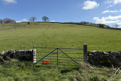 3.1 acres of Grazing Land for sale in Ashford in the Water