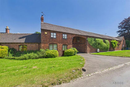 Barn Conversion for sale in Stowe-by-Chartley