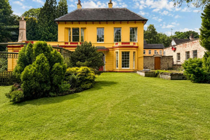 2 acres of Estate for sale in Keresley
