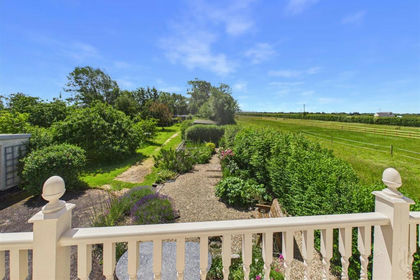 2.3 acres of House with Land for sale in Mark