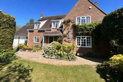 1.5 acres of House with Land for sale in Finchingfield