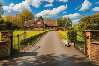 1 acre of House with Land for sale in Gateshead Central and Whickham