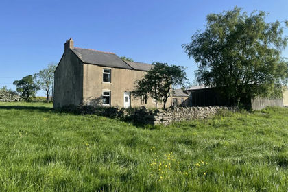 9.1 acres of Farmhouse for sale in Lynesack and Softley