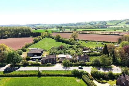4.9 acres of House with Land for sale in Morville