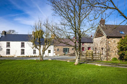 3.6 acres of Multiple Dwelling Property for sale in Brawdy