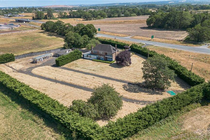 1.9 acres of House with Land for sale in Bickenhill and Marston Green