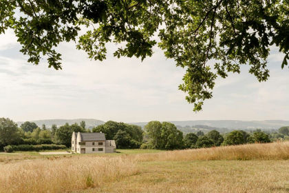 7.7 acres of Farmhouse for sale in East Orchard