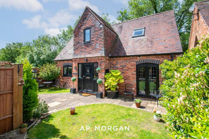 Barn Conversion for sale in Beoley