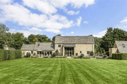 Barn Conversion for sale in Lechlade