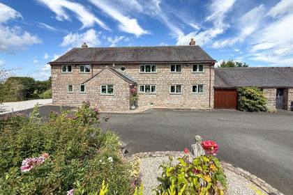 5.6 acres of House with Land for sale in Congleton