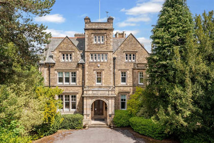 6 acres of Country Home for sale in Middlesbrough South and East Cleveland