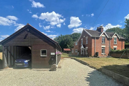 1.4 acres of Equestrian property for sale in Stinchcombe