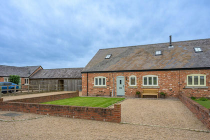 Barn Conversion for sale in Adderley