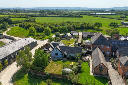 Barn Conversion for sale in Mentmore
