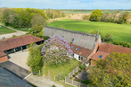 Barn Conversion for sale in Stokesby with Herringby