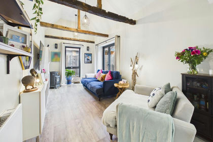 Barn Conversion for sale in Holybrook