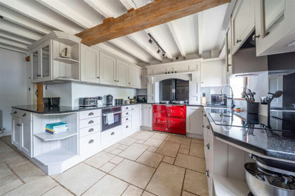 Barn Conversion for sale in Ashford Bowdler