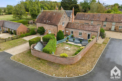Barn Conversion for sale in Stoke Orchard