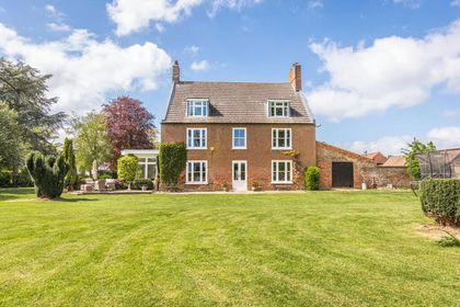 2.7 acres of House with Land for sale in Terrington St. Clement