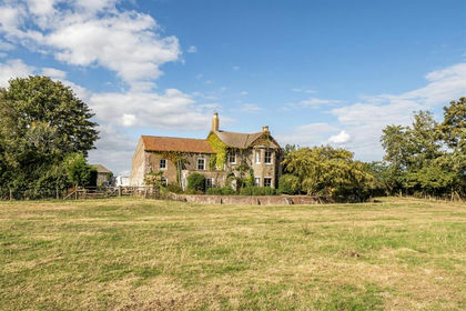 1 acre of Smallholding for sale in Anderby