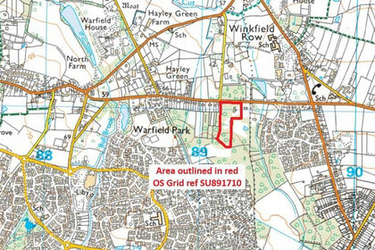 7 acres of House with Land for sale in Warfield