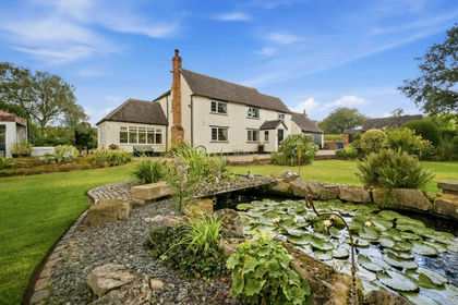 3 acres of Cottage for sale in Newborough