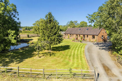 Equestrian property for sale in Ashby de la Zouch