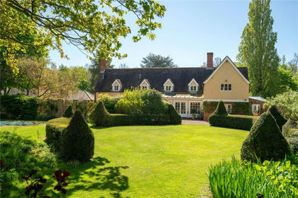 7.5 acres of House with Land for sale in Copdock and Washbrook