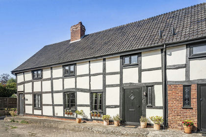 Barn Conversion for sale in Luston
