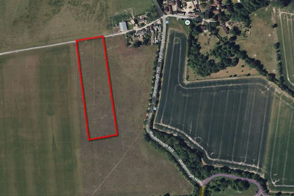 2.2 acres of Agricultural Land for sale in Wanborough
