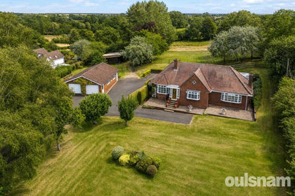 2.8 acres of House with Land for sale in Dodford with Grafton