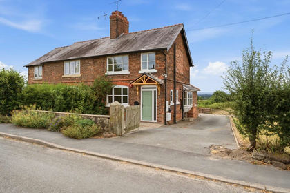 1.6 acres of House with Land for sale in Willington
