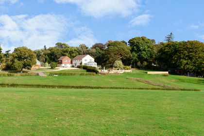 8.6 acres of House with Land for sale in Boldre