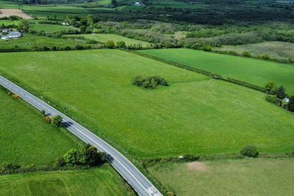 11.1 acres of Farmland for sale in Llandysiliogogo