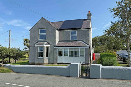 4.5 acres of Agricultural Land for sale in Bodffordd