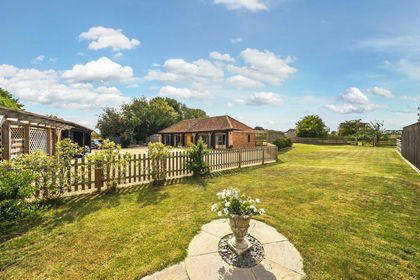 Barn Conversion for sale in Beesby with Saleby