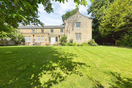1.6 acres of House with Land for sale in Hartburn