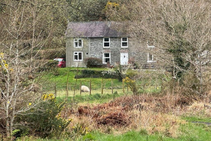 13 acres of Smallholding for sale in Trawsgoed