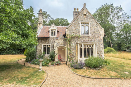 1 acre of House with Land for sale in Ketteringham