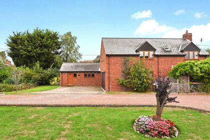 Barn Conversion for sale in Quainton