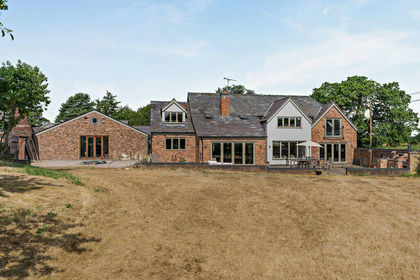 4.3 acres of House with Land for sale in Tilston