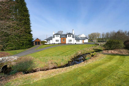 16.2 acres of Farmhouse for sale in Ayr, Carrick and Cumnock