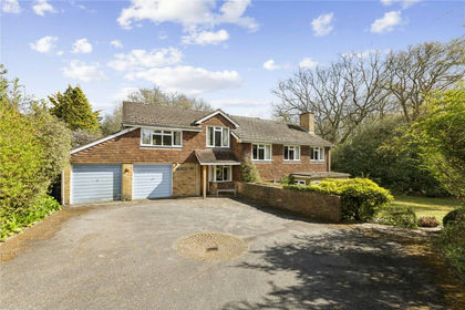 1 acre of House with Land for sale in Farnham