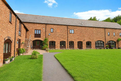 Barn Conversion for sale in Fitzhead