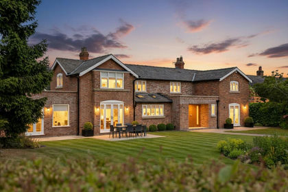 1.5 acres of Agricultural Land for sale in Mobberley