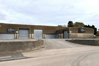 Warehouse for sale in Brympton