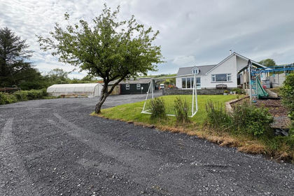 8 acres of Smallholding for sale in Llanpumsaint
